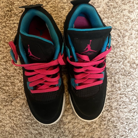 Air Jordan Retro Black Vivid Pink Dynamic Blue youth